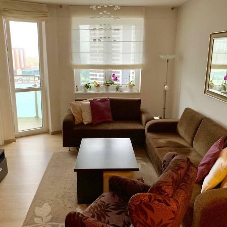Cozy, Beautiful View, Parking, 1 Stop By Train To Old Town Bratislava Exterior photo