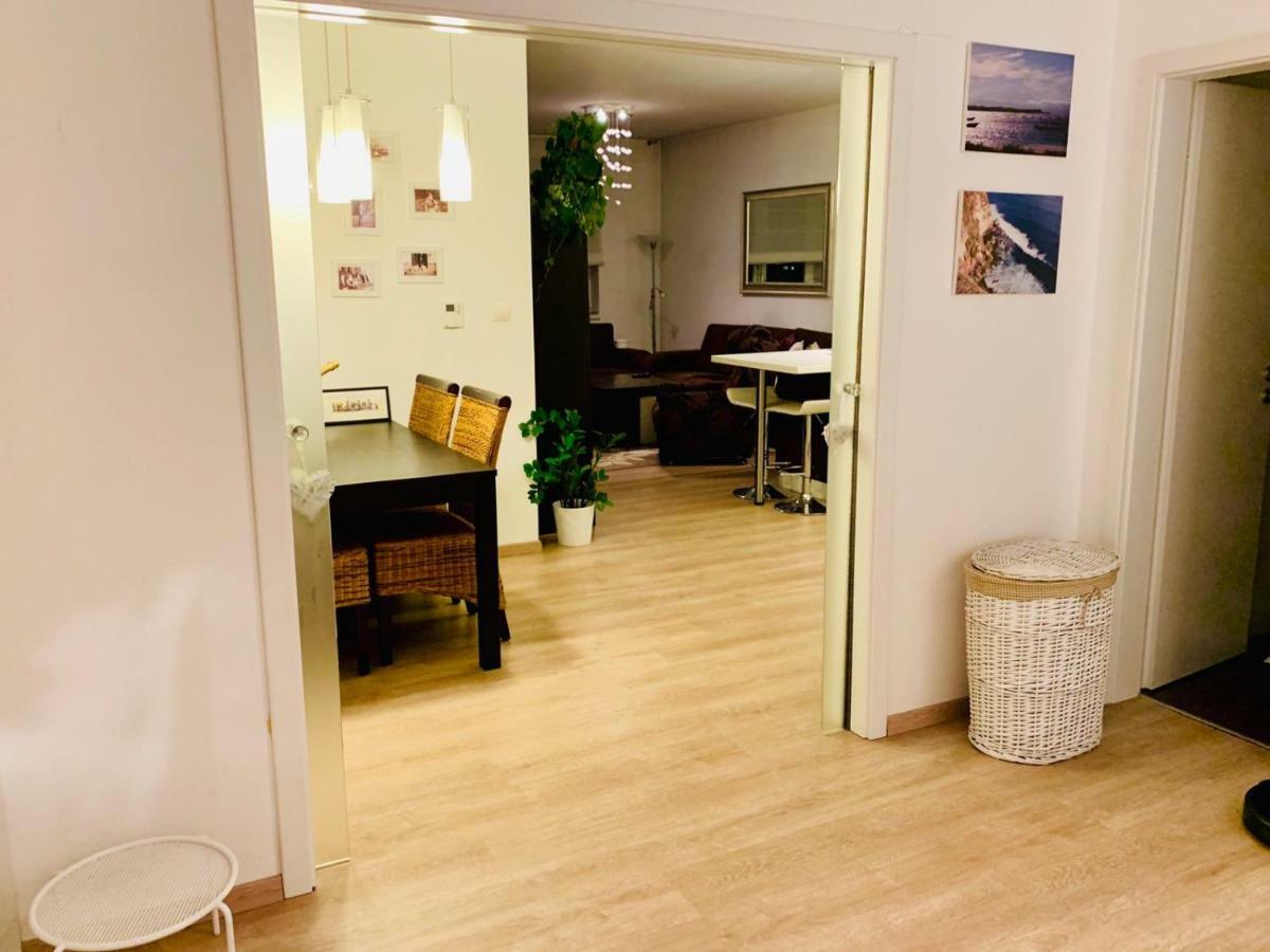 Cozy, Beautiful View, Parking, 1 Stop By Train To Old Town Bratislava Exterior photo